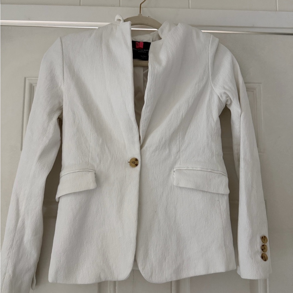 Katherine Barclay Elegant white sophisticated, professional Cream Blazer - Picture 4 of 6